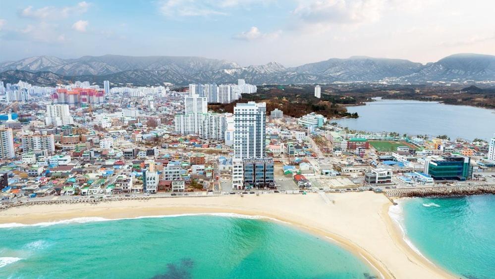 Sokcho Rianvichae Central Hotel Buitenkant foto